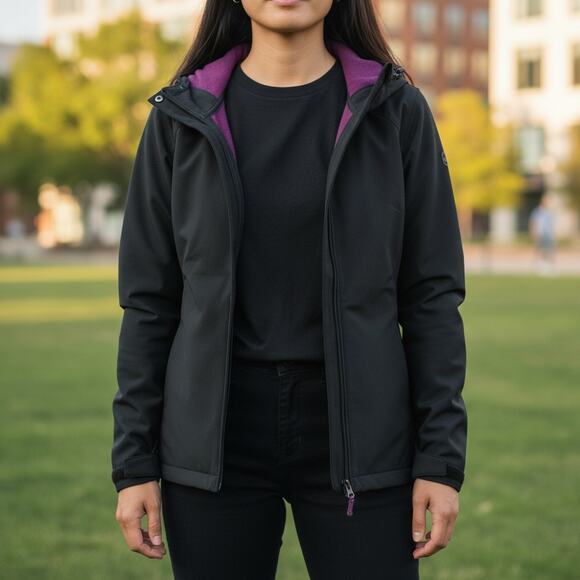 Ideology Rain Jacket – Black with Plum Lining (Women’s Medium) - Picture 2 of 4